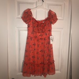- Size 3 “city vibe” brand NWT ( Dillards)  lightweight, orange/melon flor…